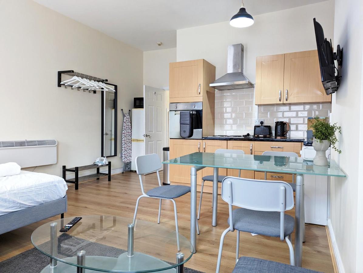 Lovely Studio In Anfield Near Centre Free Parking Liverpool Exterior foto